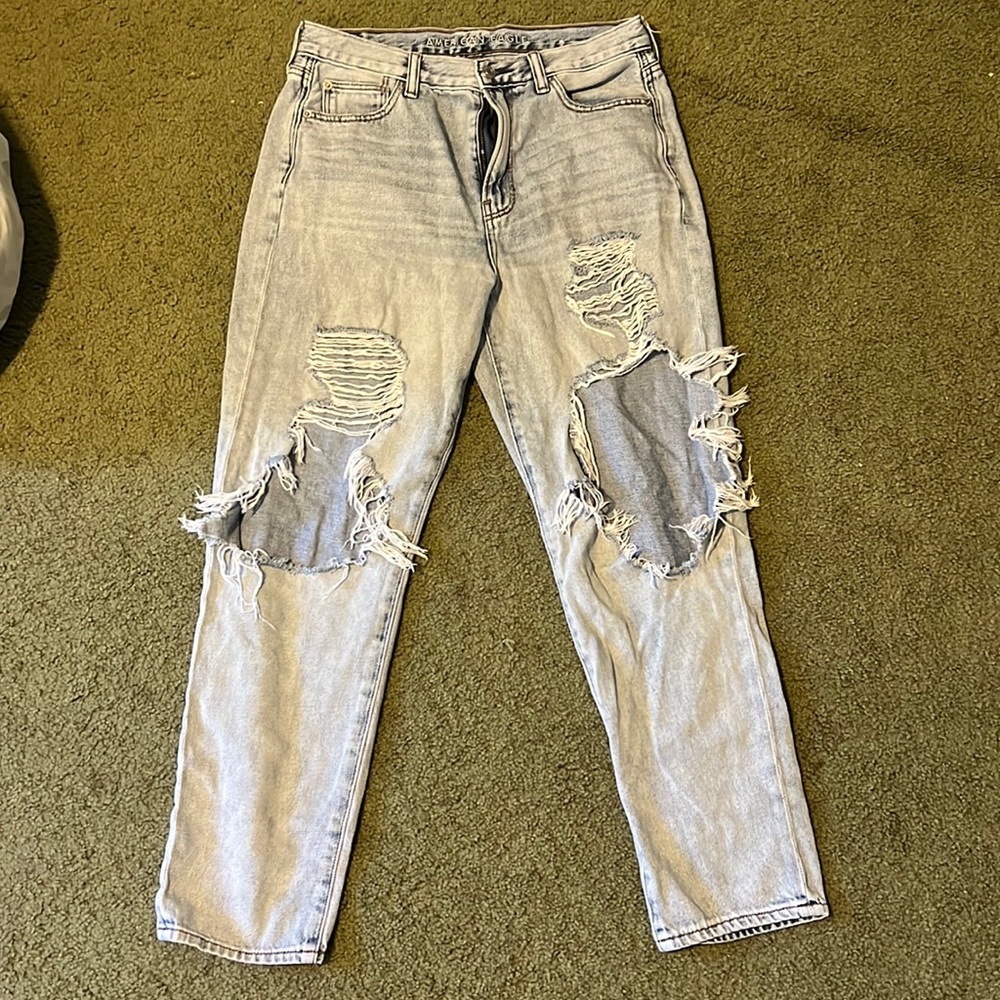 American eagle ripped jeans